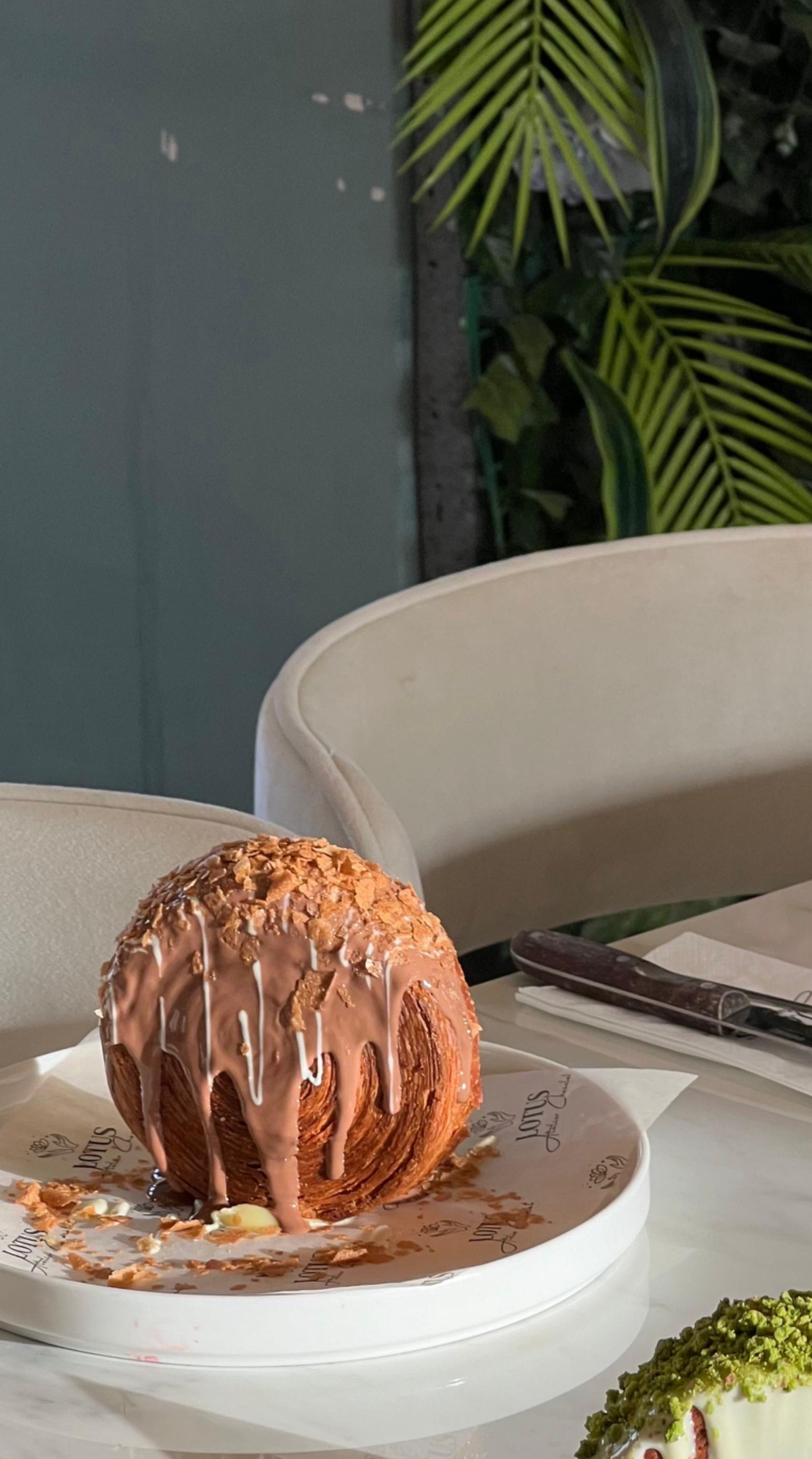 Çikolatalı Roll Kruvasan